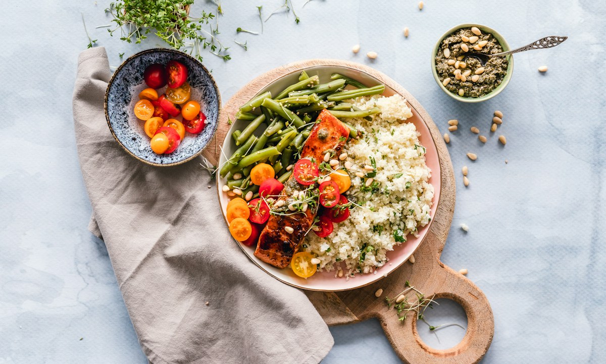 Fresh healthy lunch with vegetables and grains